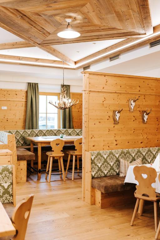 Posezení v ubytování Hotel Der Stockinger