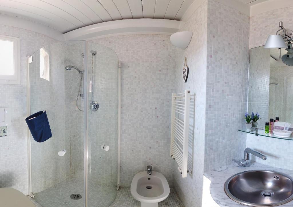 Koupelna v ubytování B&B Attico sulla Torre