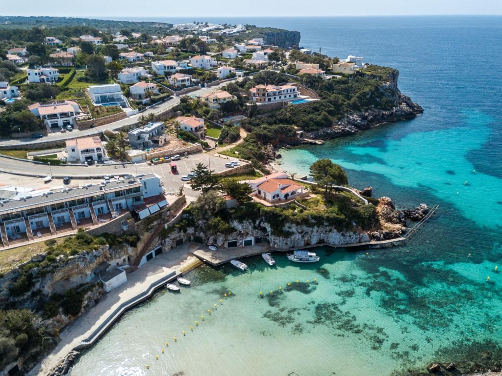 Apartamentos Playa Canutells, Mahón – Updated 2023 Prices
