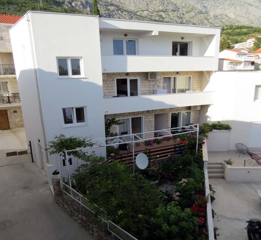 Nespecifikovaný výhled na hory nebo výhled na hory při pohledu z apartmánu