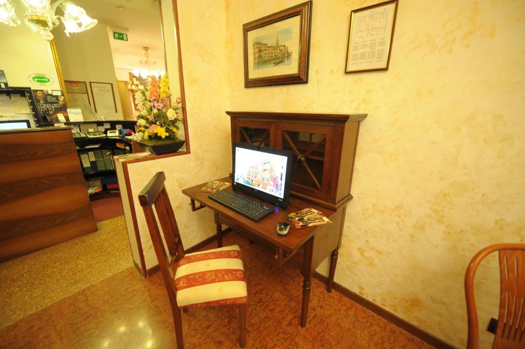 Hotel Mercurio - Resim 36