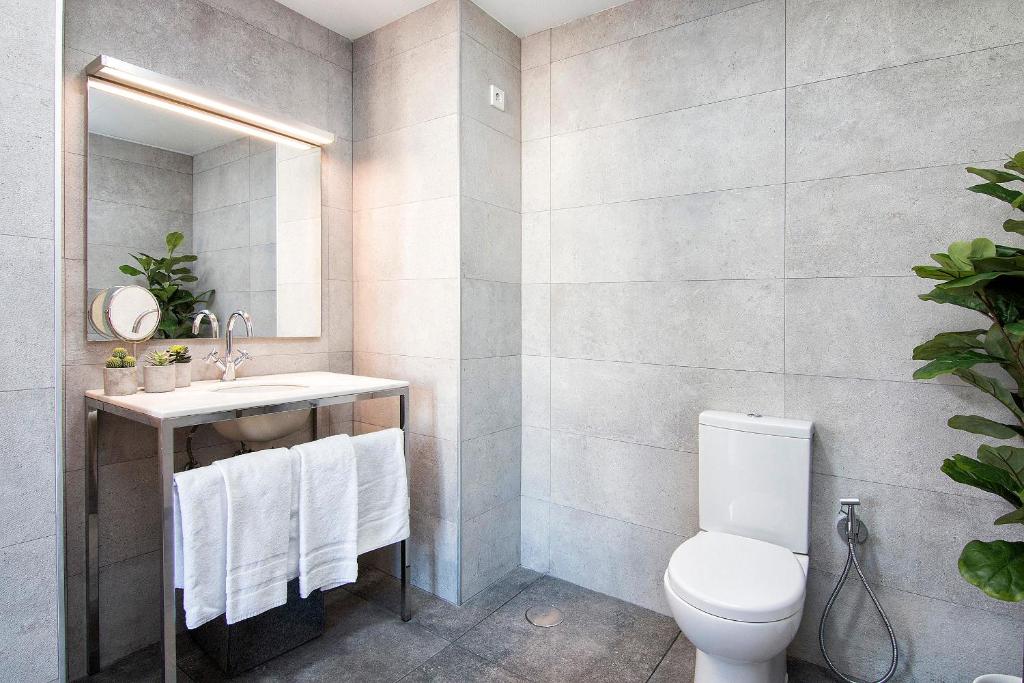 Granada Luxury Apartments - 14