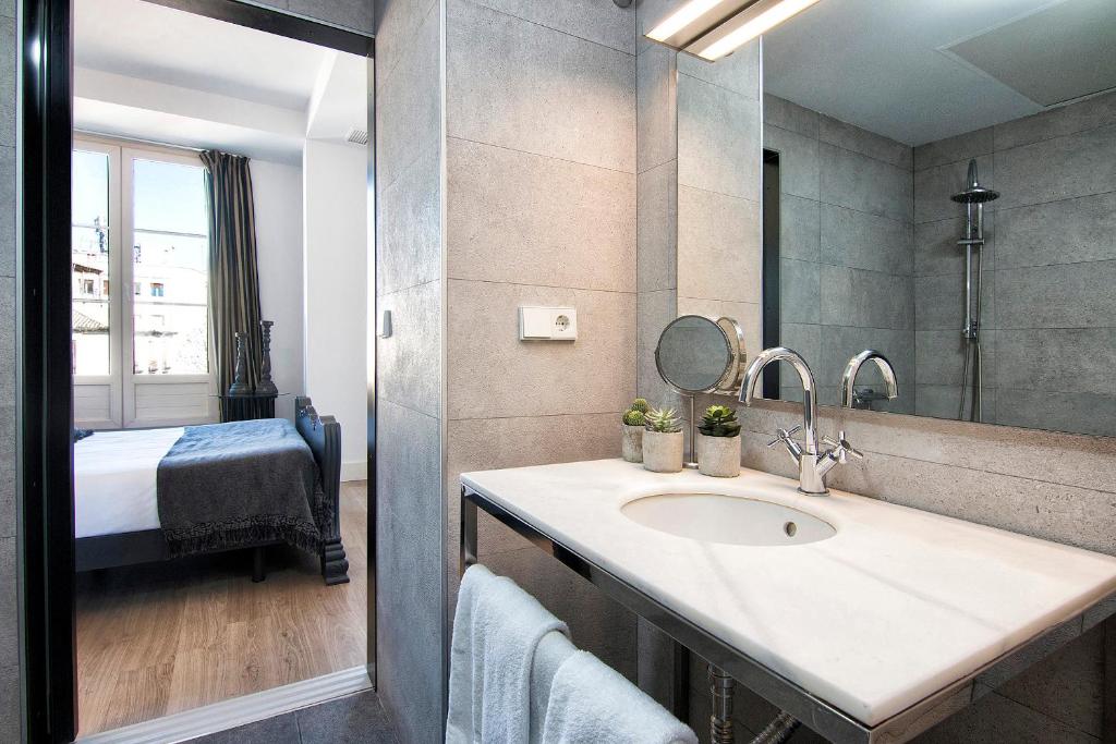 Granada Luxury Apartments - 18