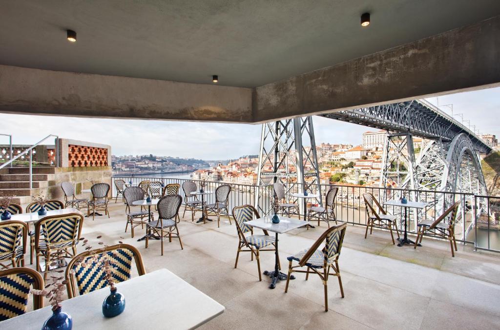 Uma varanda ou terraço em Vincci Ponte de Ferro