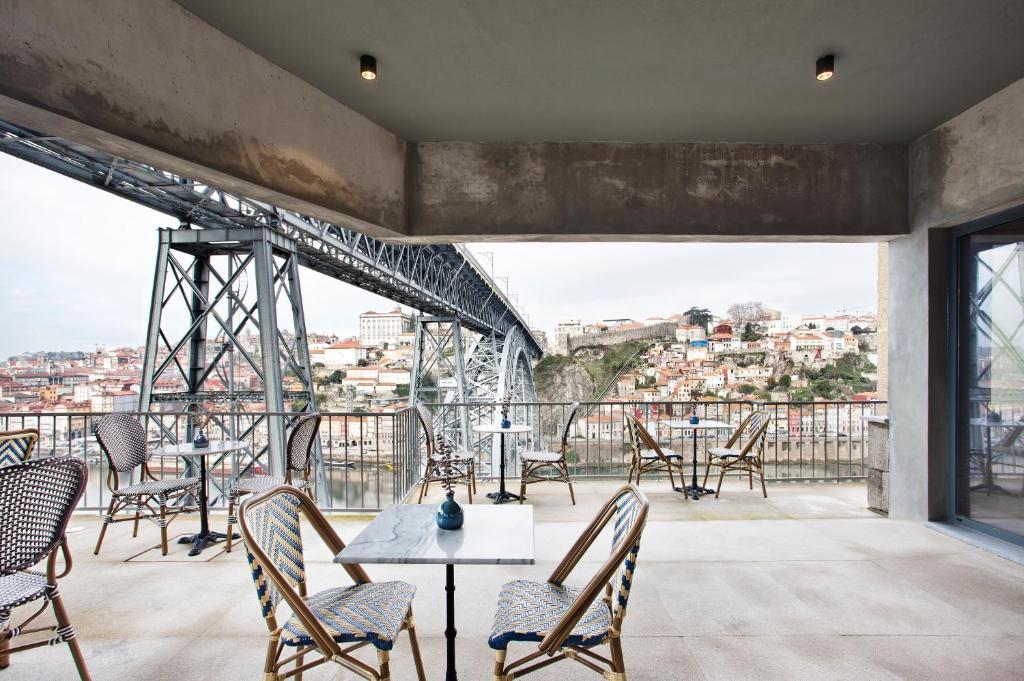 Uma varanda ou terraço em Vincci Ponte de Ferro
