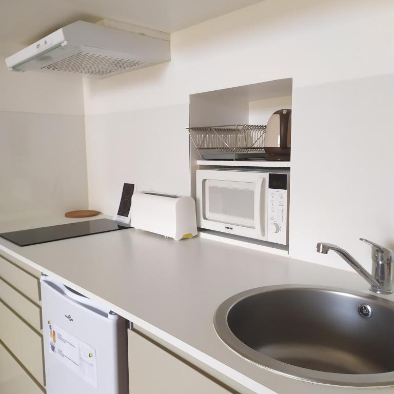 B&B Bordeaux Saint Michel - 8