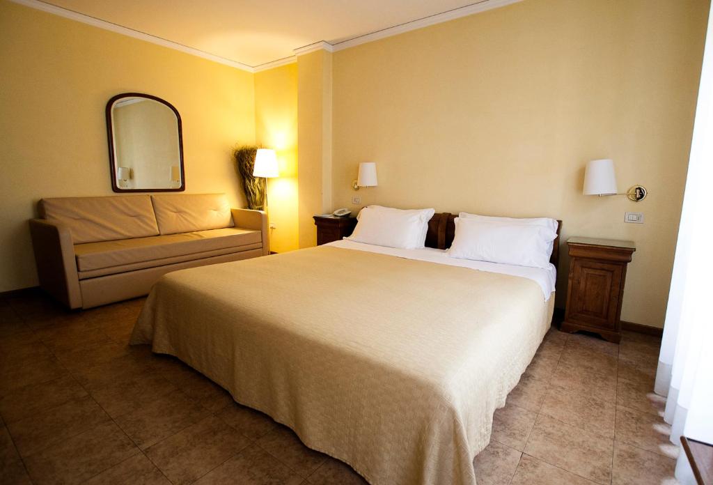 Hotel Diana - Klassieke Vierpersoonskamer