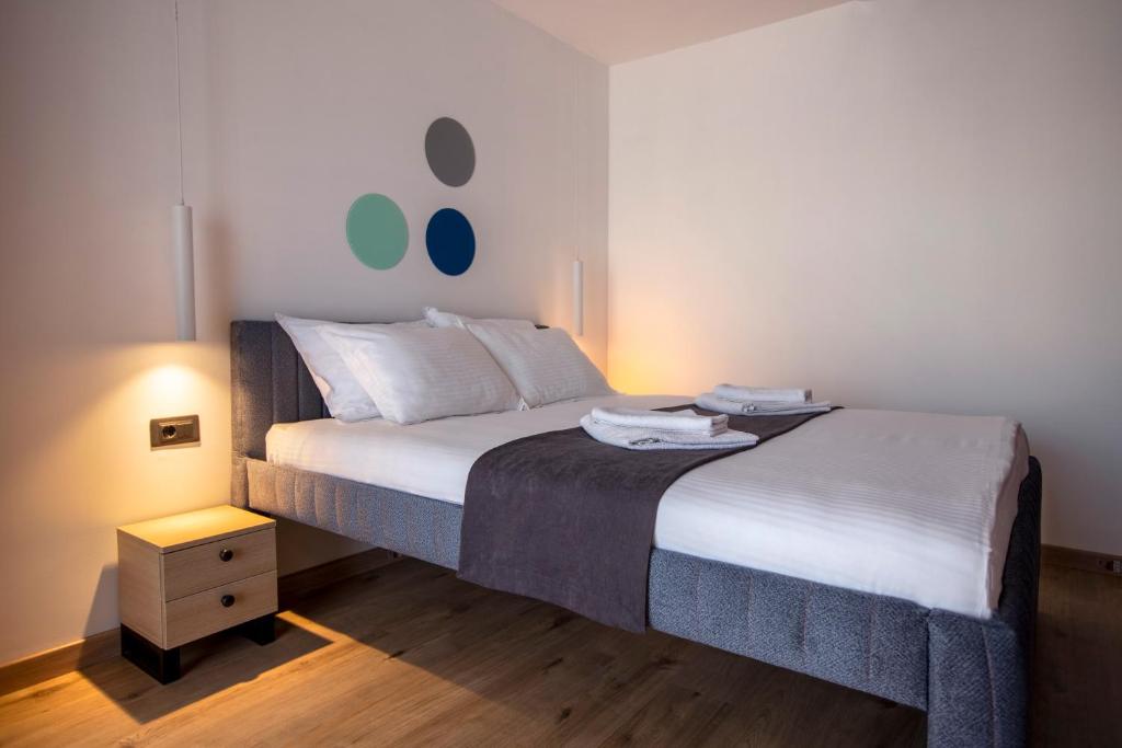 Postel nebo postele na pokoji v ubytování Hotel 4 Llulla