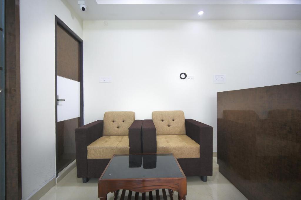 Posezení v ubytování Balaji residency