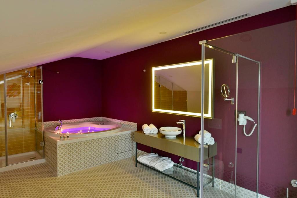 هتل غان - Ghan Hotel، هتل غان