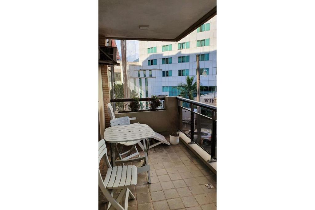  Flat de frente pra praia pertinho de tudo