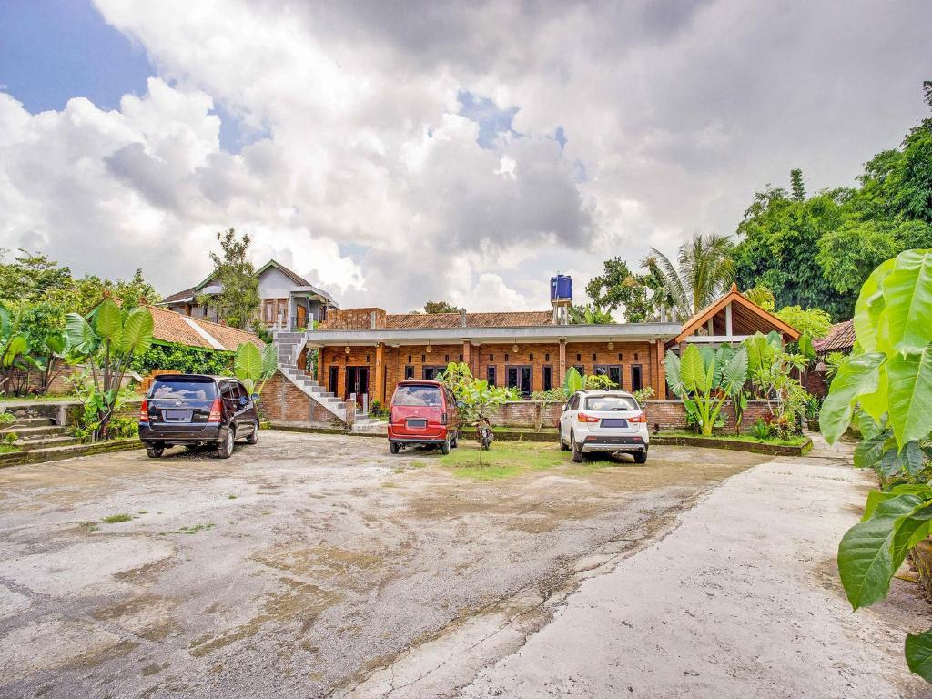 OYO 3483 Borobudur Cottage