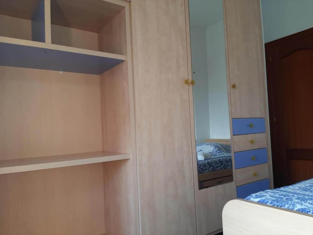 Postel nebo postele na pokoji v ubytování Habitaciones en Villa Coliving Casa Rural