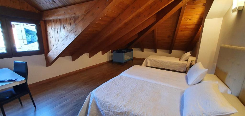 Hotel Molina Real - 14