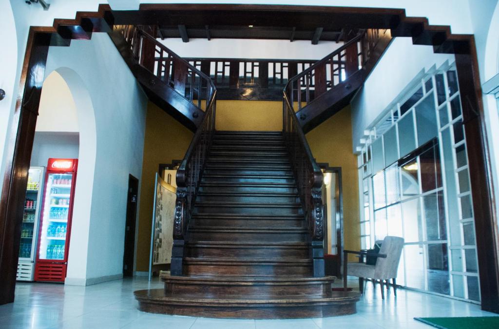  Hara Palace Hotel