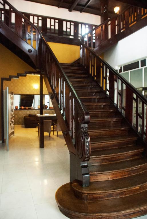  Hara Palace Hotel