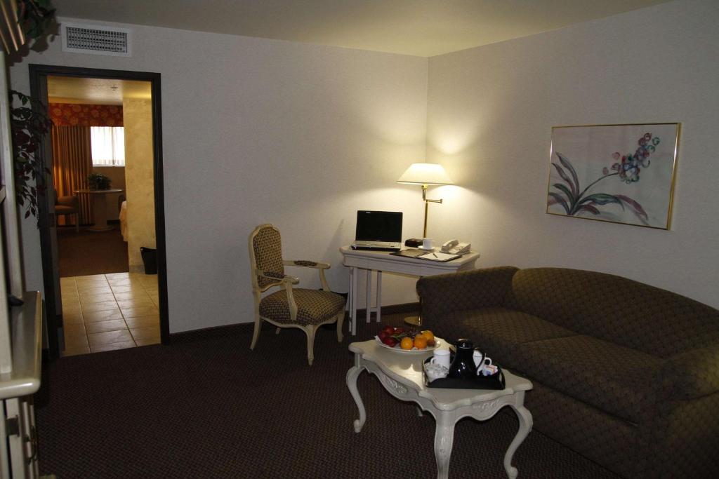 Ramada by Wyndham Viscount Suites Tucson East - Chambre Double Avec Deux Lits Doubles - Accès à La Mobilité / Non-fumeur