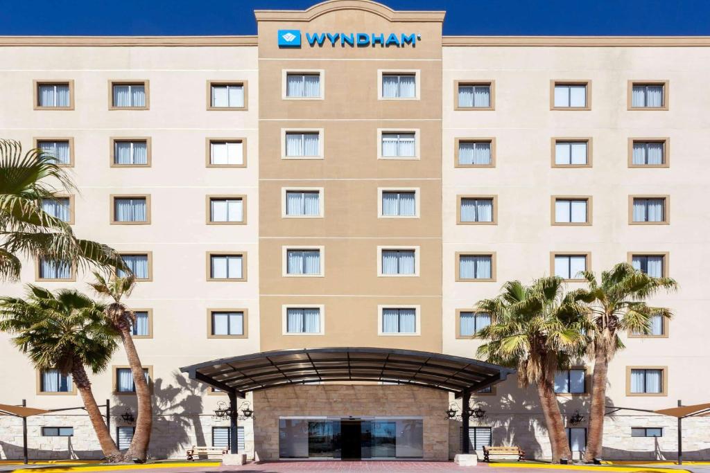 a rendering of the waldorf astoria palm springs hotel at Wyndham Torreon in Torreón