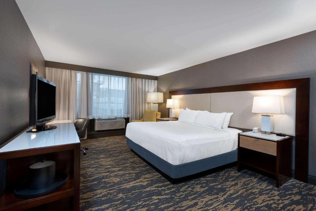 Wyndham Lancaster Resort and Convention Center photo