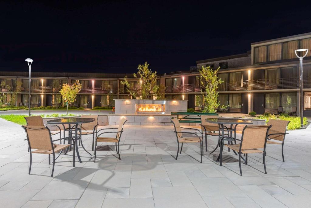 Wyndham Lancaster Resort and Convention Center photo