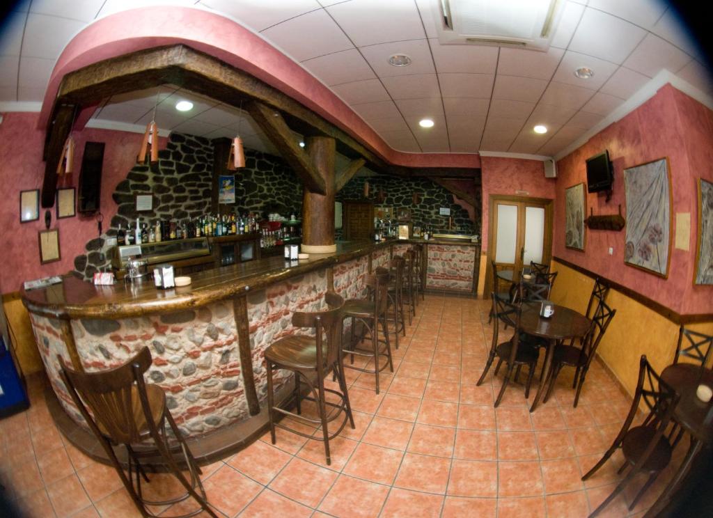 Lounge alebo bar v ubytovaní Hotel Rural El Arriero