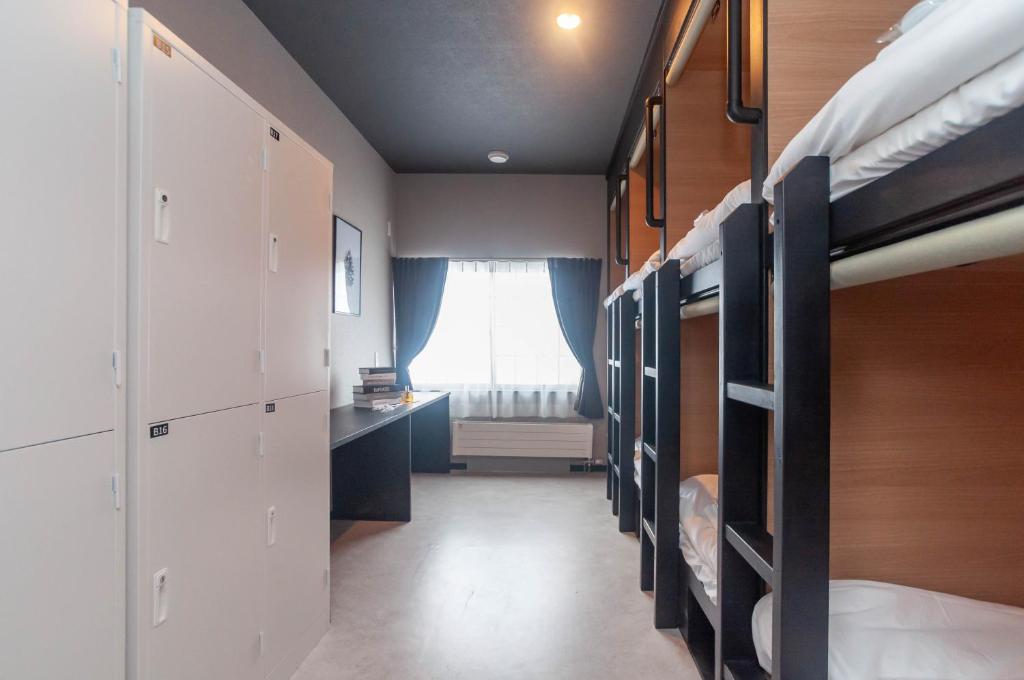 Rusutsu Grand Cabin - Bunk Bed In 8-Bed Mixed Dormitory Room