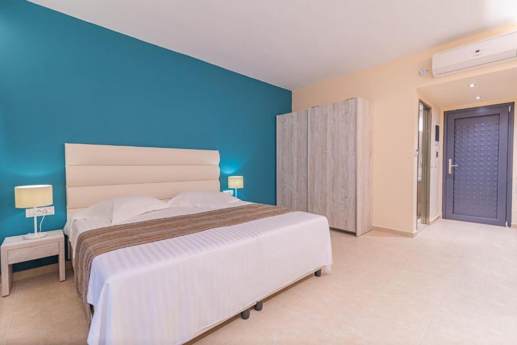 CHRISTA APARTMENTS - 10