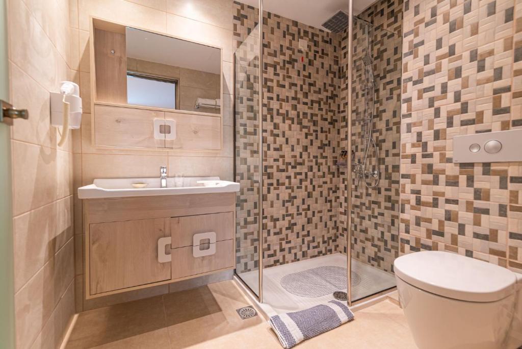 CHRISTA APARTMENTS - 12