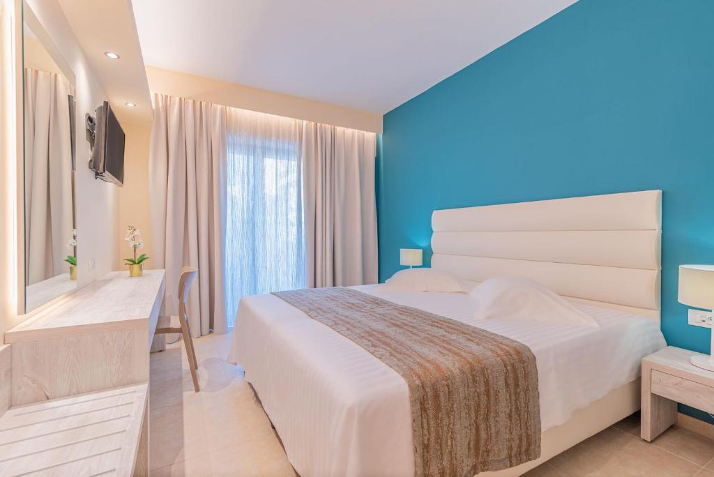 CHRISTA APARTMENTS - 18