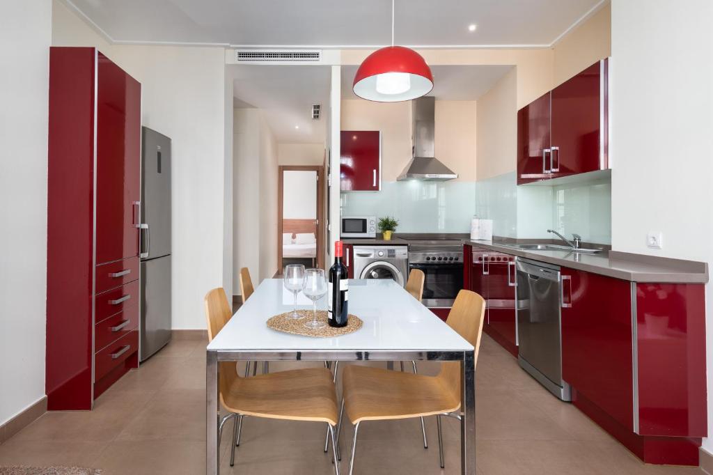 Adarve Flats - Two-Bedroom Apartment