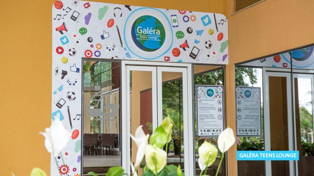 Um certificado, prêmio, placa ou outro documento exibido em Vila Galé Eco Resort Angra - All Inclusive