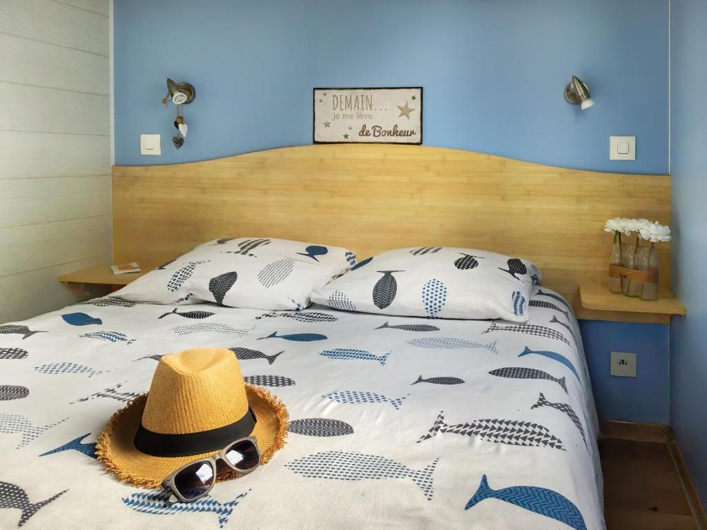 Postel nebo postele na pokoji v ubytování Camping Paradis le Moulin des Oies