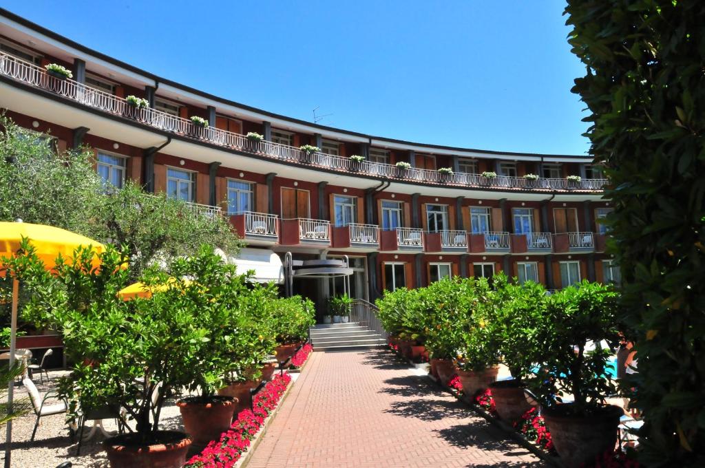Zahrada ubytování Hotel Continental