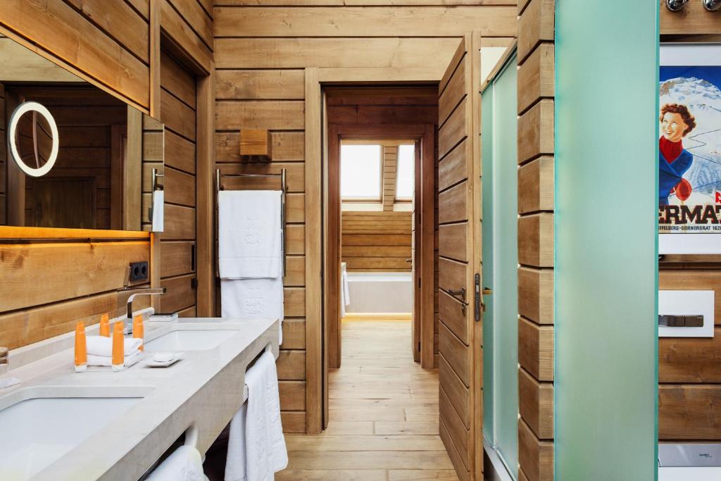 Kuchyň nebo kuchyňský kout v ubytování El Lodge, Ski & Spa