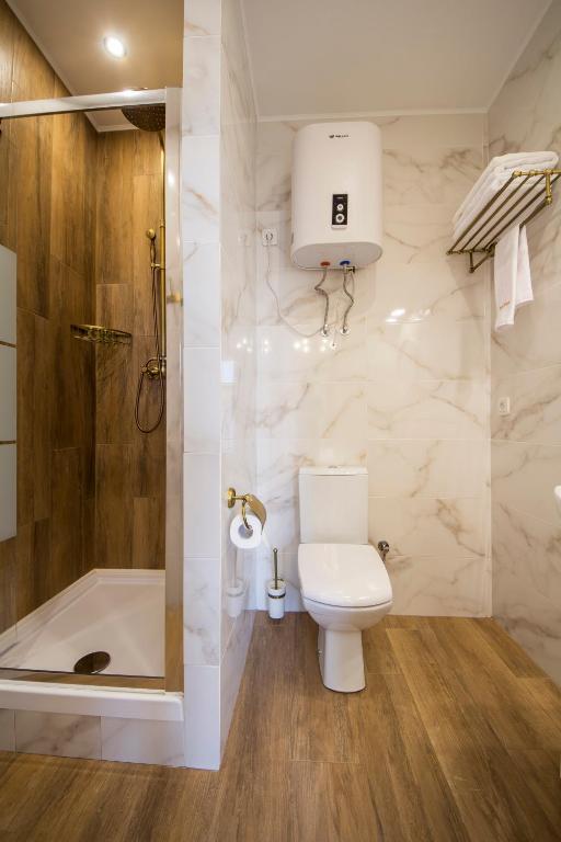 Koupelna v ubytování Idea Design Apart-Hotel Chykalenka