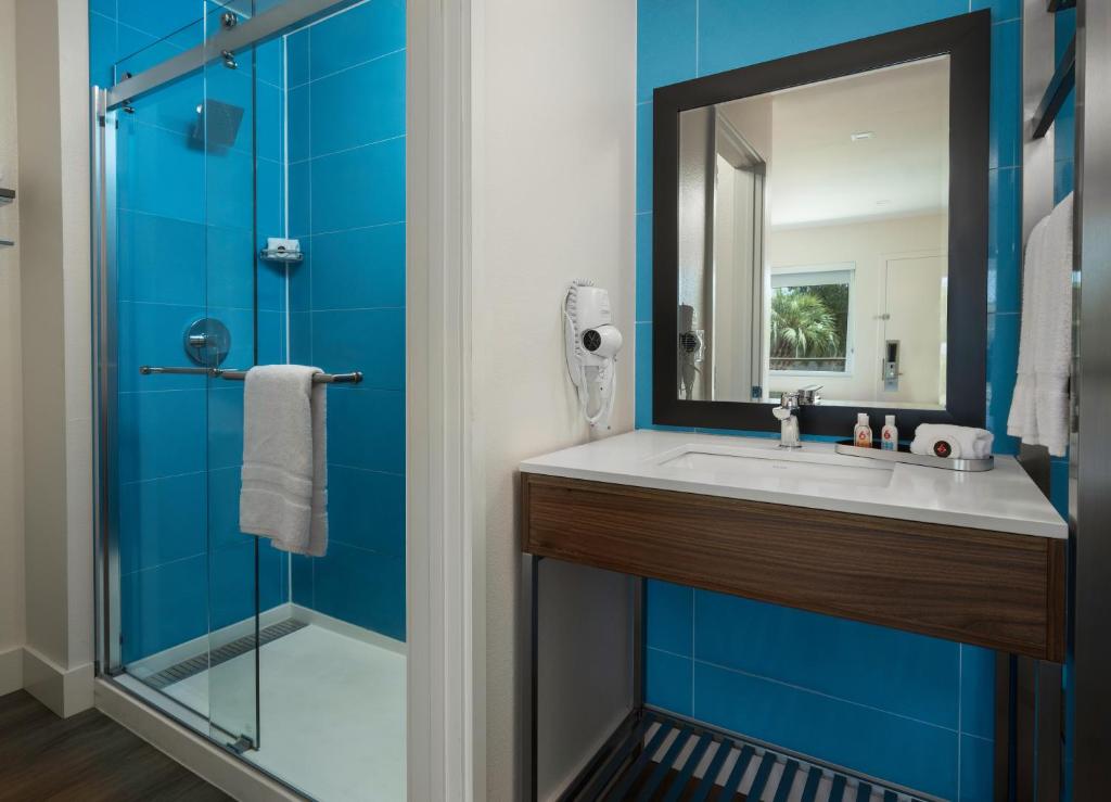 Motel 6-Santa Barbara, CA - Beach photo