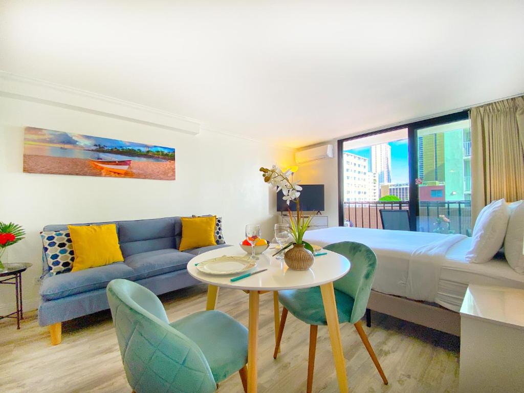 Cozy Studio at Bamboo Hotel Close to Waikiki Beach 휴식 공간
