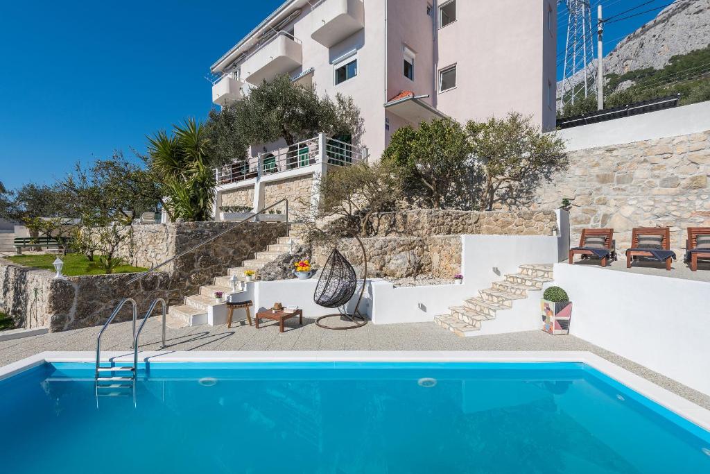Bazén v ubytování Villa Petra Apartment with private pool nebo v jeho okolí