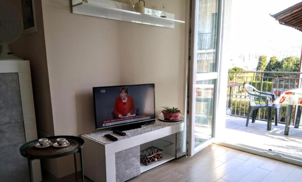 TV a/nebo společenská místnost v ubytování Danilo Apartments