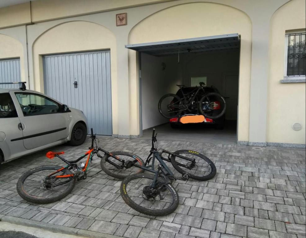 Jízda na kole v ubytování Danilo Apartments nebo okolí