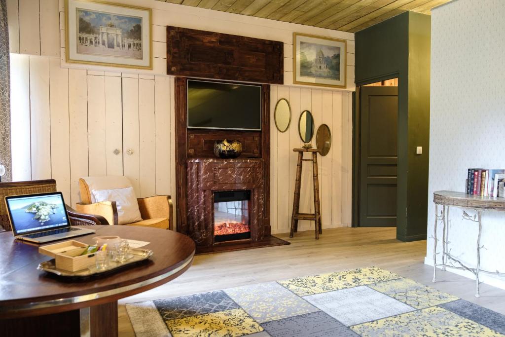 Domaine du Lieu des Brocs - Country Club - Junior Suite With Garden View