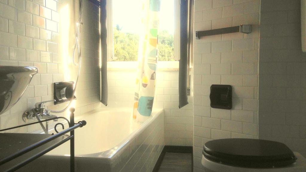 A bathroom at Domus LouLou