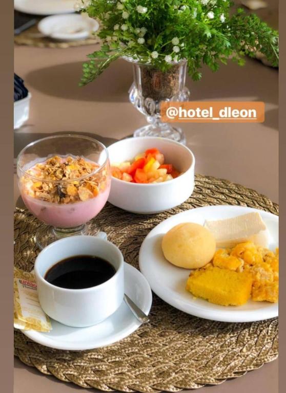  Hotel D'Leon