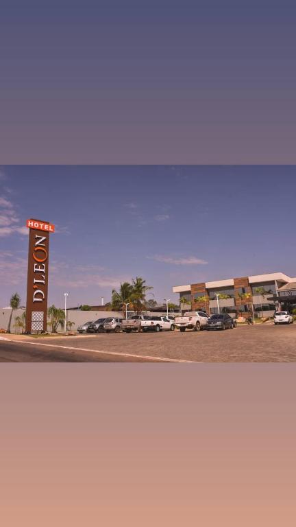  Hotel D'Leon