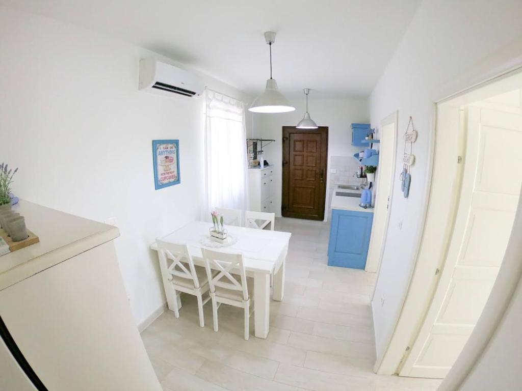 Kuchyň nebo kuchyňský kout v ubytování Apartments ZARA & TONI