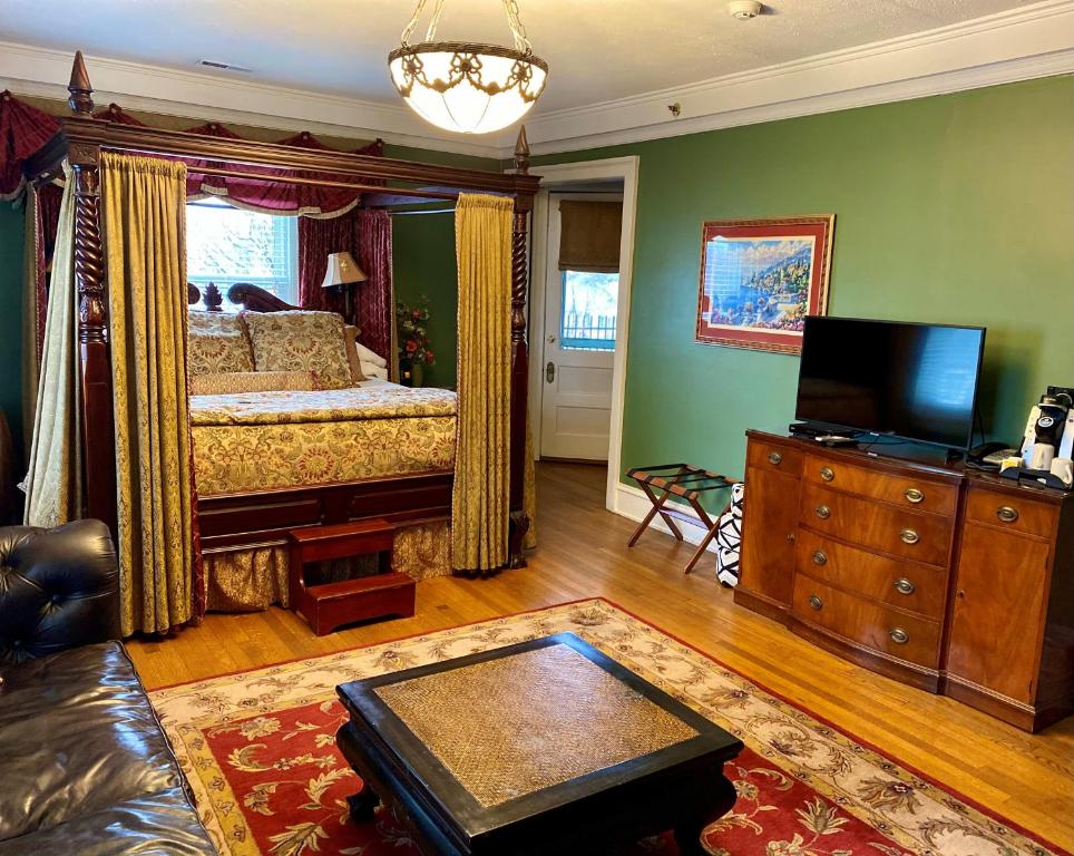 Inn at 835 Boutique Hotel photo