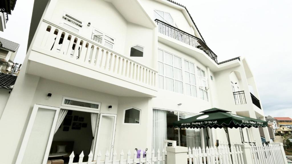 Love, Cassie Luxury Homestay