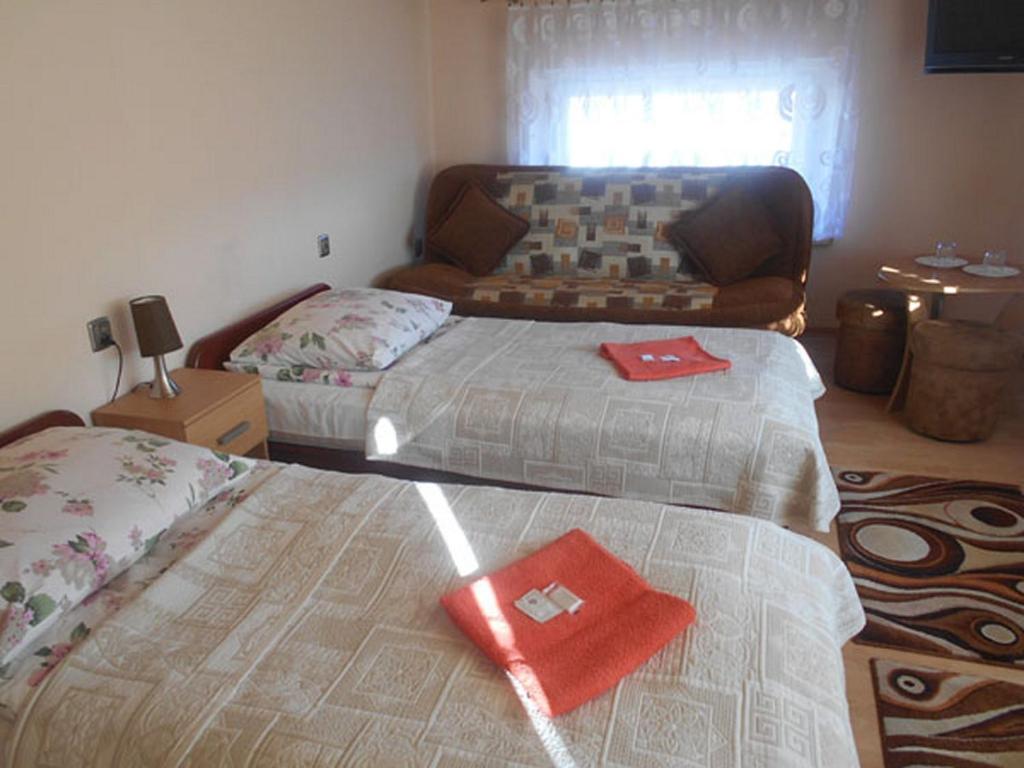 Hotelik Gościnny - Camera Familiare Con Bagno In Comune