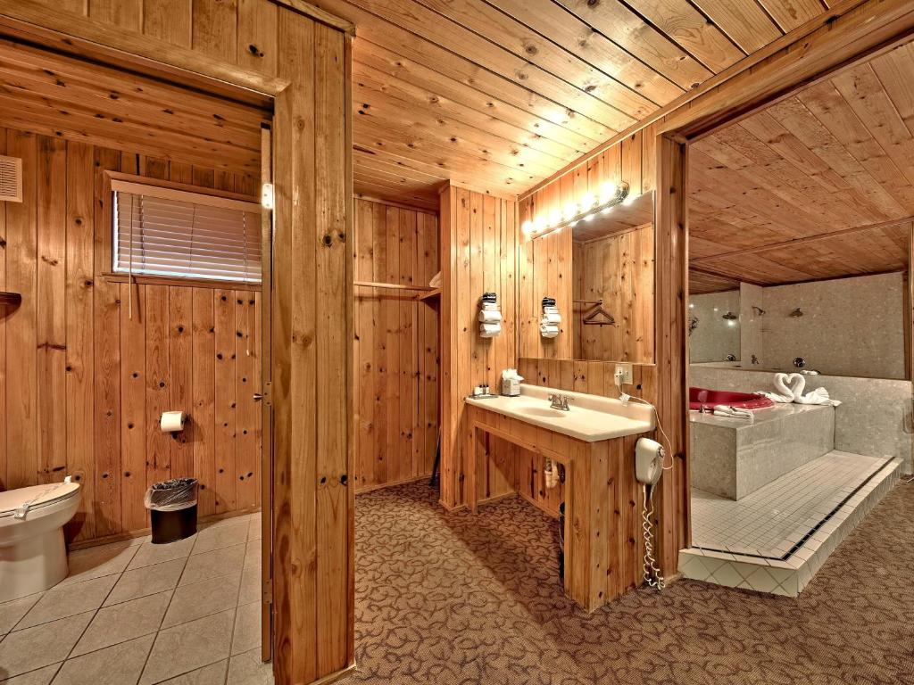 Koupelna v ubytování Secrets Inn Lake Tahoe