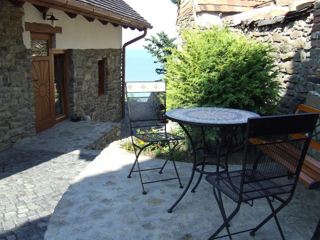 Patio nebo venkovní prostory v ubytování Csátó Vendégház